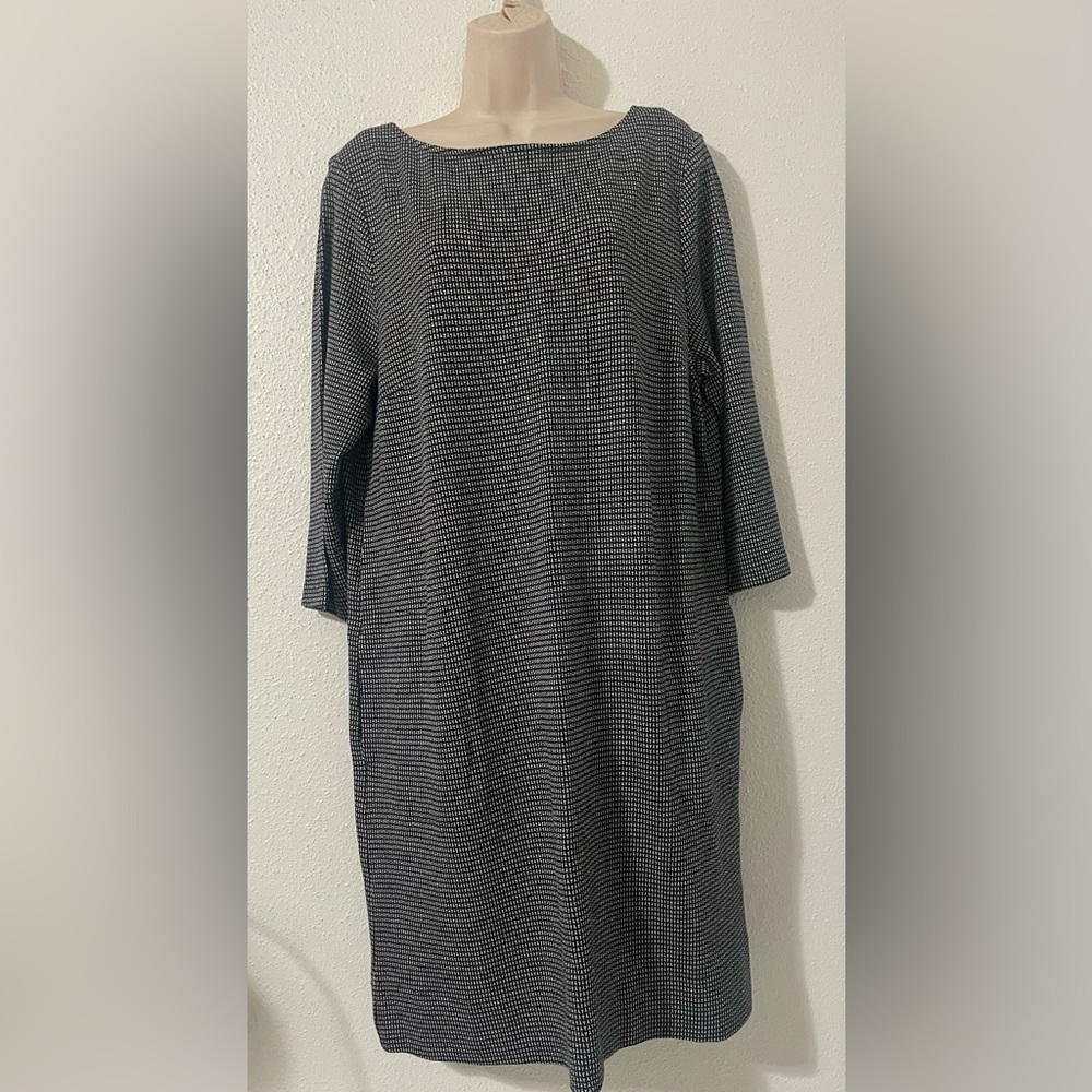 J. Jill Women's L Tall Black & White Thick Knit Knee Length Sheath Ponte Dress